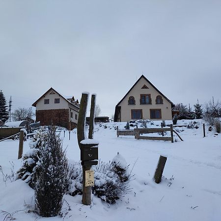 Apartmán Apartmán na statku Červený Kostelec Exteriér fotografie